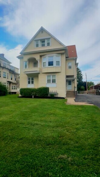 366 Goundry St, North Tonawanda, NY à vendre - Vidéo sur l’annonce professionnelle – Image 2 sur 25