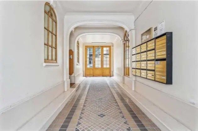 Bureau dans Levallois-Perret à vendre - Hall d’entrée – Image 2 sur 8