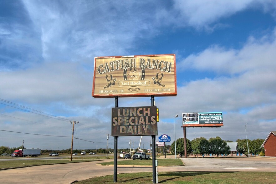 2250 S 32nd St, Muskogee, OK à vendre - Photo de l’immeuble – Image 3 sur 18