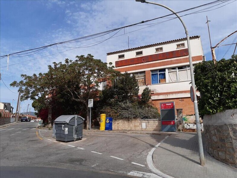 Local commercial dans Viladecans, Barcelona à vendre - Photo de l’immeuble – Image 2 sur 11