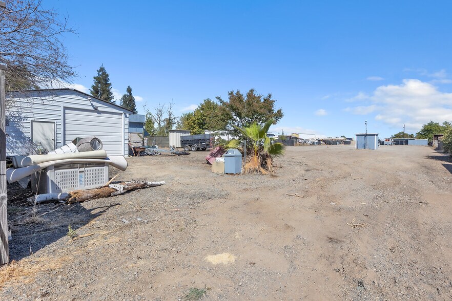 7028 26th St, Rio Linda, CA à vendre - Photo de l’immeuble – Image 2 sur 41