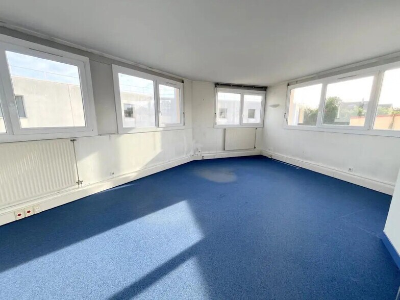 Bureau dans Chatou à vendre - Photo de l’immeuble – Image 3 sur 8