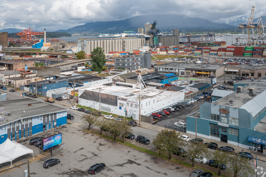 1481 Franklin St, Vancouver, BC à louer - Photo de l’immeuble – Image 3 sur 4