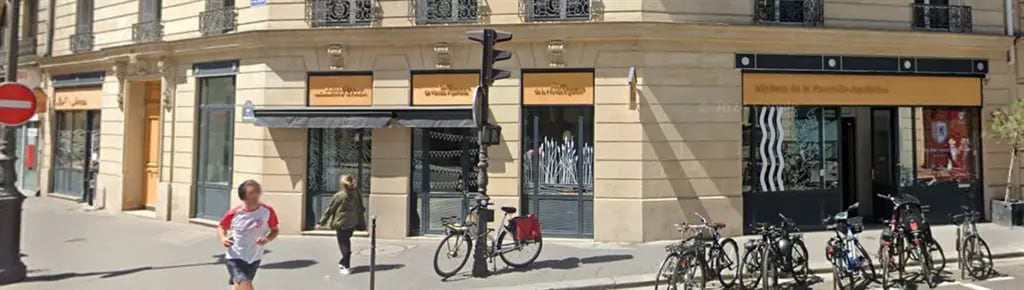 Local commercial dans Paris à louer Photo de l’immeuble– Image 1 sur 3