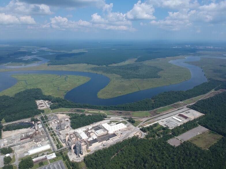 3350 Cypress Gardens Rd, Moncks Corner, SC à vendre - Photo de l’immeuble – Image 2 sur 6