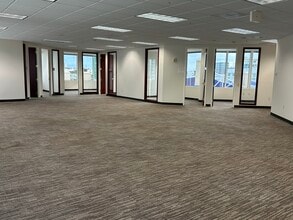 2 N Tamiami Trl, Sarasota, FL à louer Photo intérieure– Image 1 sur 12