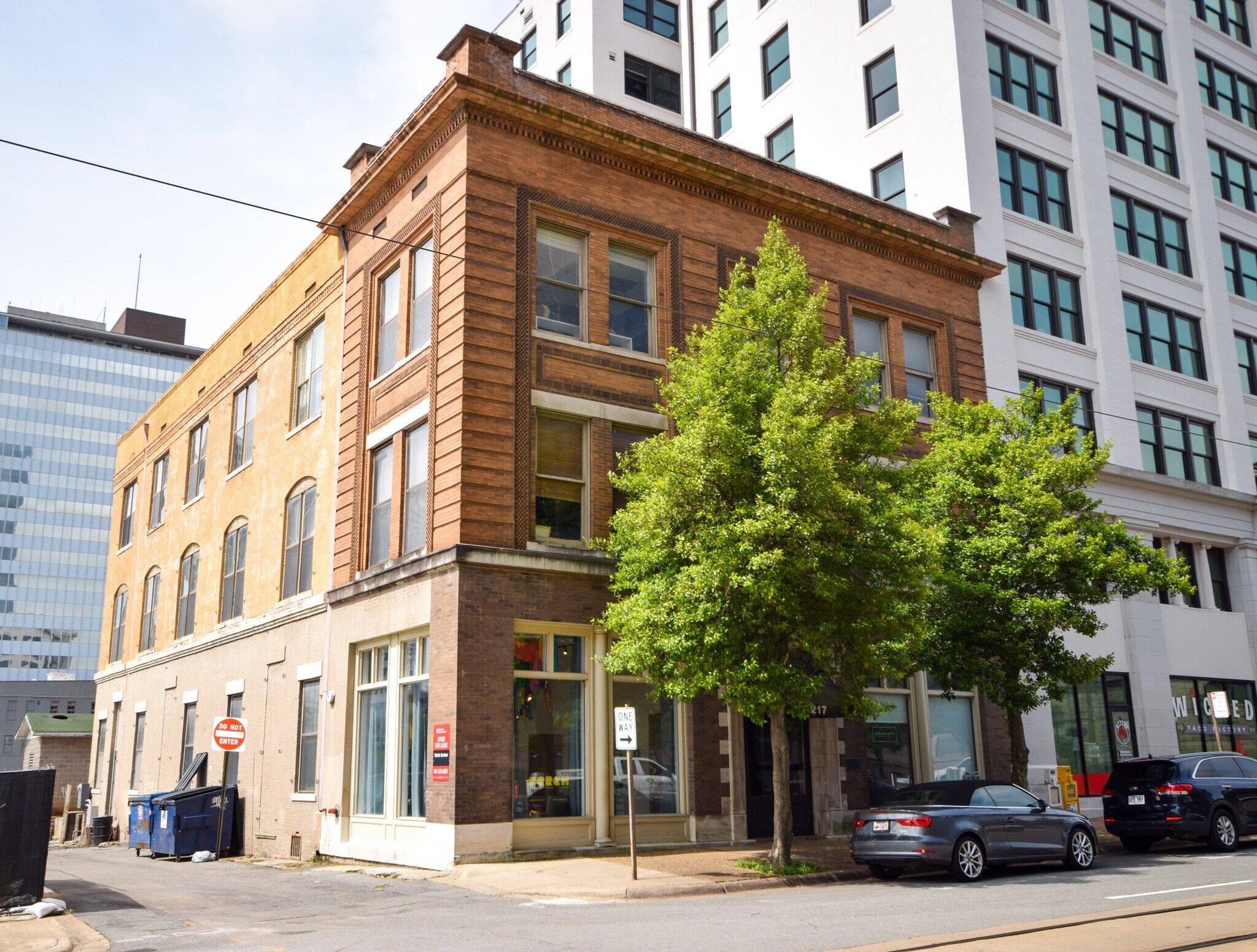 217 W 2nd St, Little Rock, AR à louer Photo de l’immeuble– Image 1 sur 7