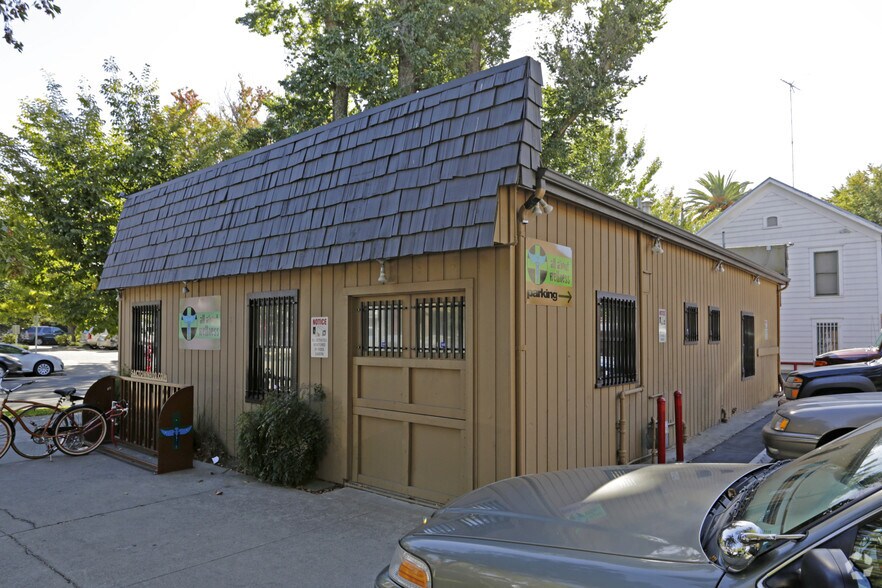 1900 19th St, Sacramento, CA à louer - Photo de l’immeuble – Image 3 sur 4