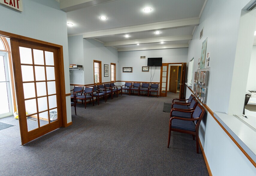 46 Davison Ct, Lockport, NY à vendre - Photo intérieure – Image 2 sur 5