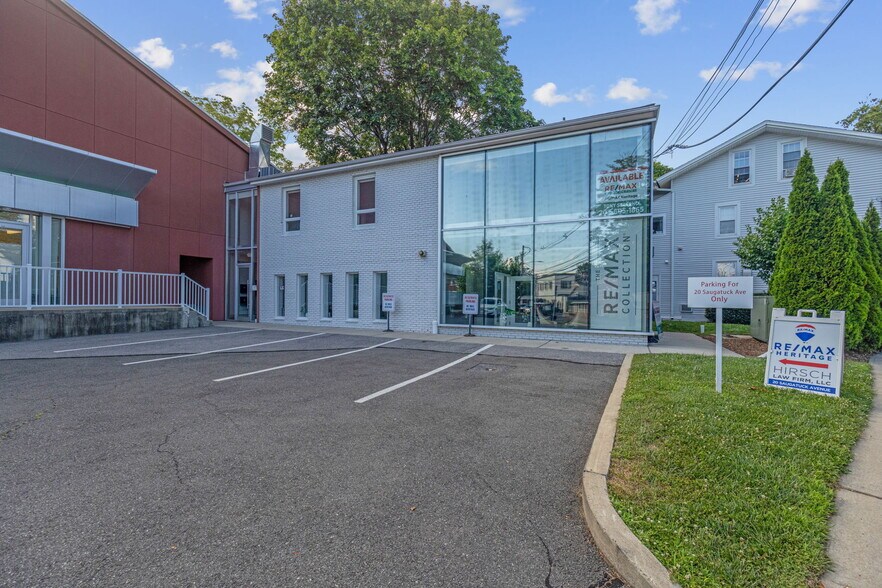 20 Saugatuck Ave, Westport, CT à louer - Photo de l’immeuble – Image 1 sur 28