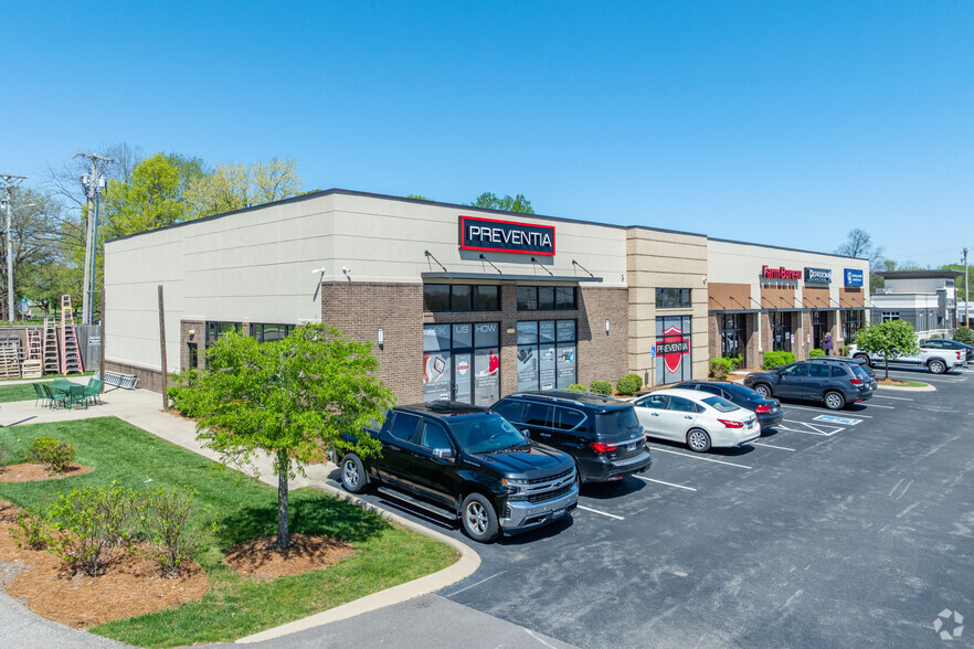 2563 Nashville Hwy, Columbia, TN à louer - Photo de l’immeuble – Image 2 sur 8