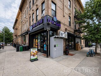 Plus de détails pour 856 Knickerbocker Ave, Brooklyn, NY - Local commercial à louer
