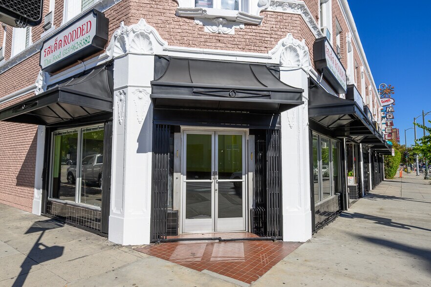 5611 Hollywood Blvd, Los Angeles, CA à louer - Photo de l’immeuble – Image 3 sur 15