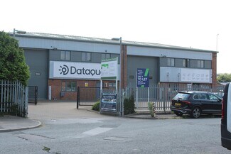 Plus de détails pour Brooker Rd, Waltham Abbey - Industriel/Logistique à louer