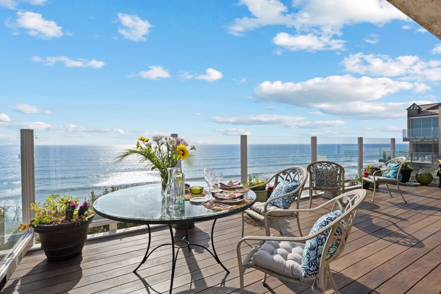 1046-48 Neptune Ave, Encinitas, CA à vendre - Photo de l’immeuble – Image 1 sur 52