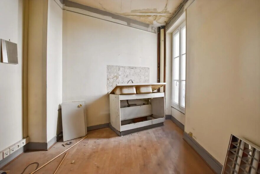Bureau dans Paris à louer - Photo de l’immeuble – Image 3 sur 7