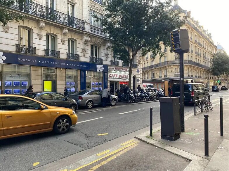 Local commercial dans Paris à louer - Photo de l’immeuble – Image 3 sur 4