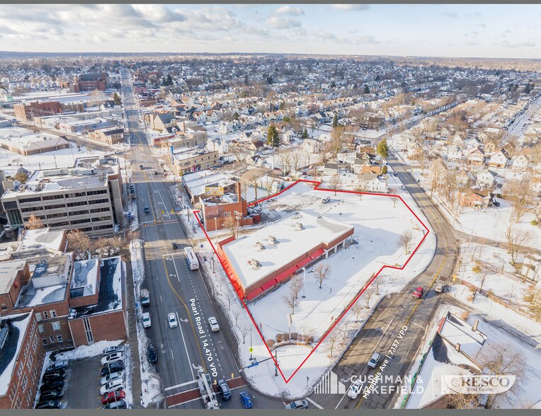 4240 Pearl Rd, Cleveland, OH à vendre - Photo de l’immeuble – Image 2 sur 4