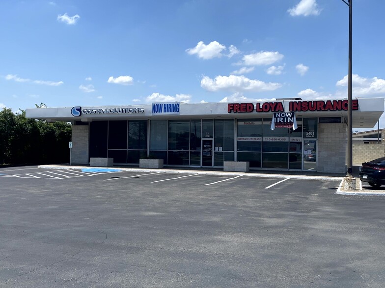 5401 Walzem Rd, San Antonio, TX à louer - Photo de l’immeuble – Image 3 sur 7