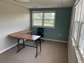 755 Main St, Monroe, CT à louer Photo intérieure– Image 1 sur 2