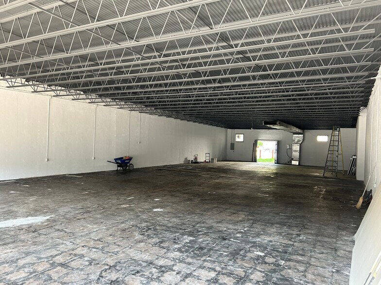202-204 N Arendell Ave, Zebulon, NC à louer - Photo intérieure – Image 2 sur 7
