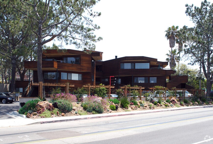 2190-2196 Carmel Valley Rd, Del Mar, CA à louer - Photo de l’immeuble – Image 3 sur 3