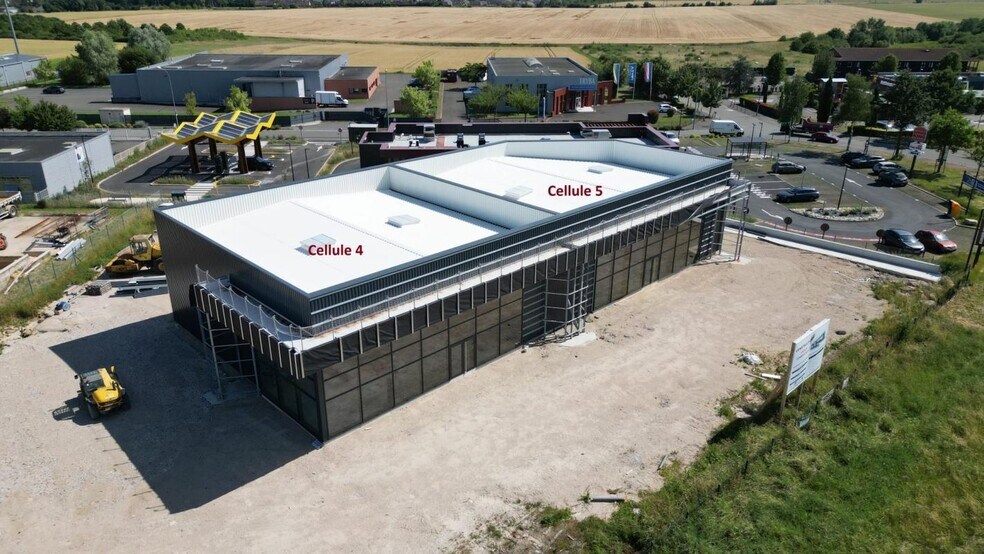 Local commercial dans Mainvilliers à louer - Photo de l’immeuble – Image 2 sur 16
