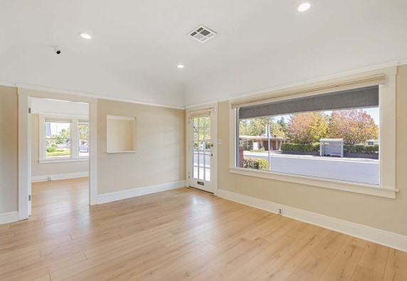 1745 Jefferson St, Napa, CA à vendre - Photo intérieure – Image 3 sur 6