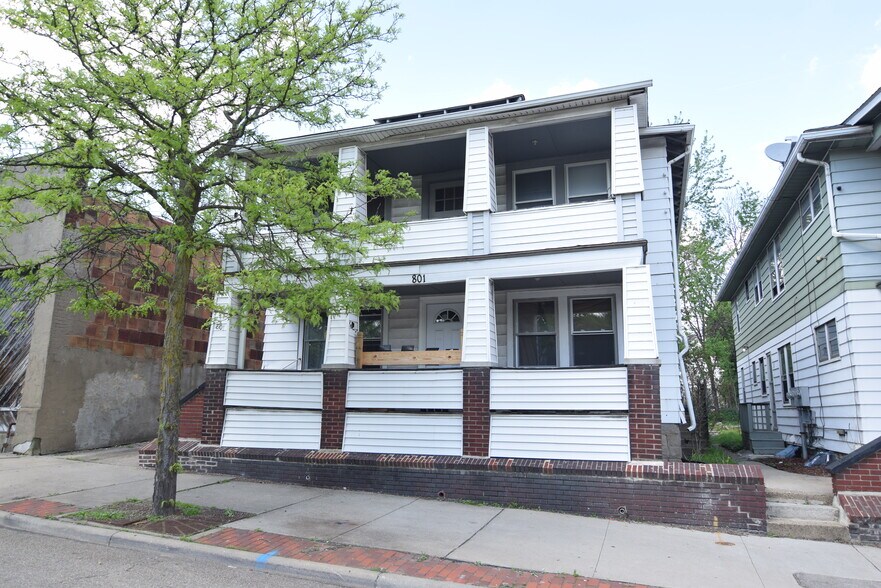 801-805 E Exchange St, Akron, OH à vendre - Photo de l’immeuble – Image 2 sur 14