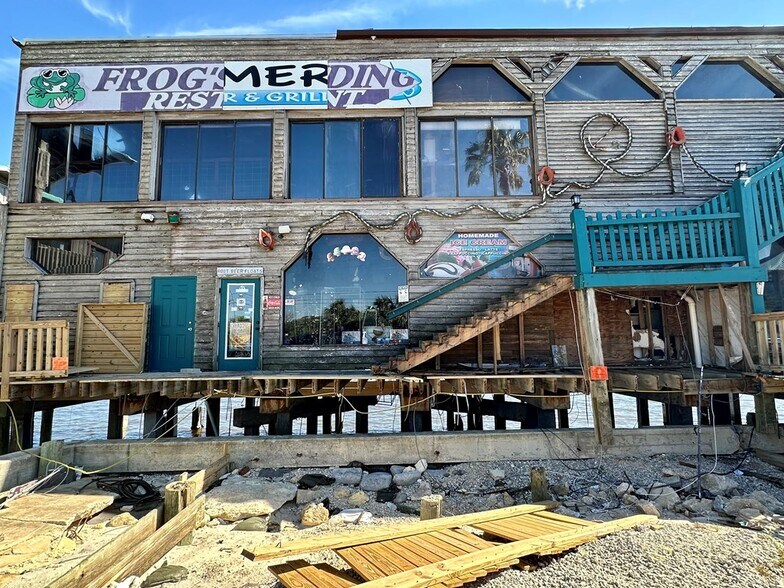 450 Dock St, Cedar Key, FL à vendre - Photo de l’immeuble – Image 3 sur 18