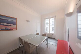79 Rue De Seine, Paris à louer Photo intérieure– Image 1 sur 4