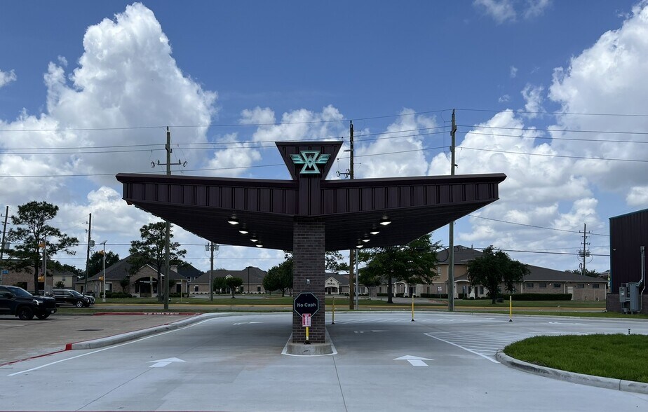 9526 Huffmeister Rd, Houston, TX à vendre - Photo de l’immeuble – Image 2 sur 5