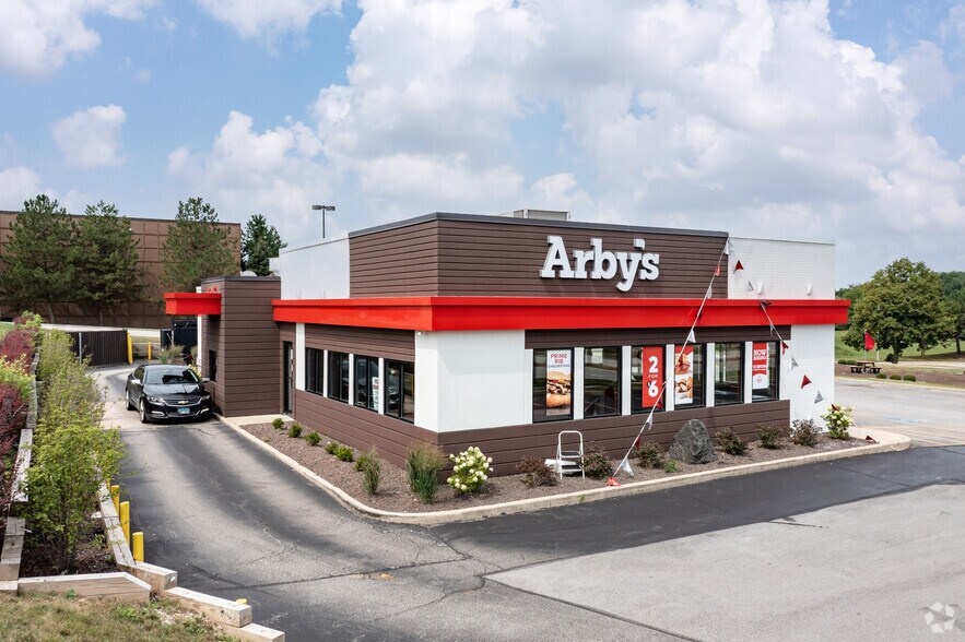 2920-2970 Finley Rd, Downers Grove, IL à louer - Photo de l’immeuble – Image 3 sur 8