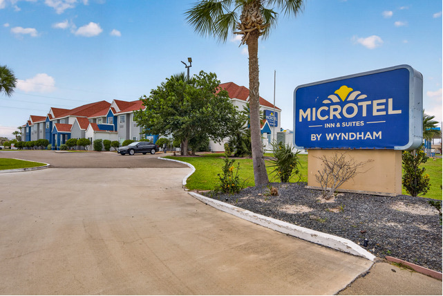 355 E Goodnight Ave, Aransas Pass, TX à vendre Photo principale– Image 1 sur 25