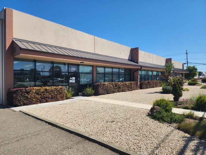 179-187 Utah Ave, South San Francisco, CA à vendre - Photo de l’immeuble – Image 2 sur 8