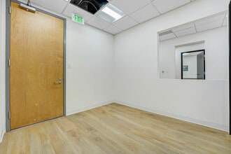 11600 Wilshire Blvd, Los Angeles, CA à louer Photo intérieure– Image 2 sur 4