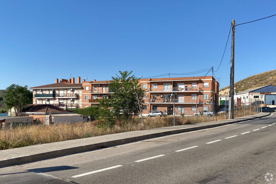 Calle Paso A Nivel, 1, Tielmes, Madrid à vendre - Photo de l’immeuble – Image 2 sur 2