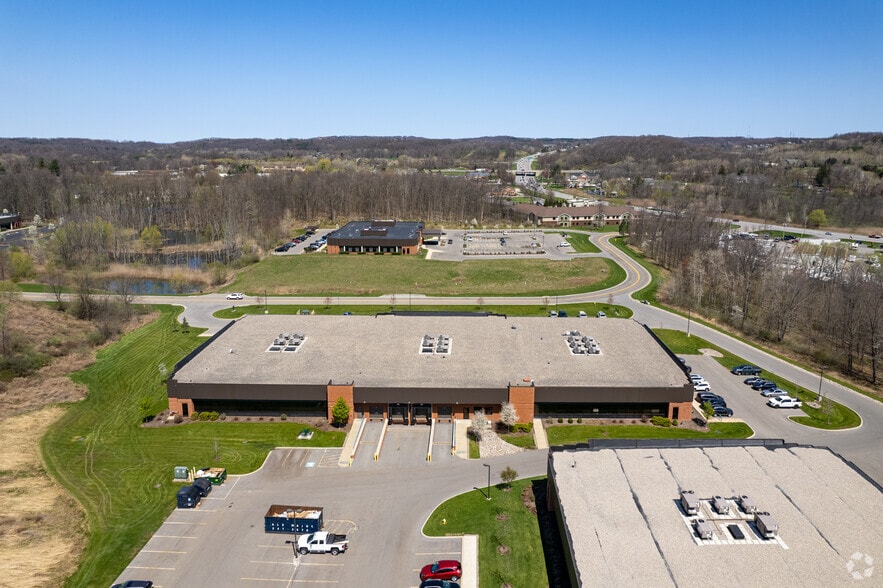 7675 Omnitech Pl, Victor, NY à louer - Photo de l’immeuble – Image 3 sur 3
