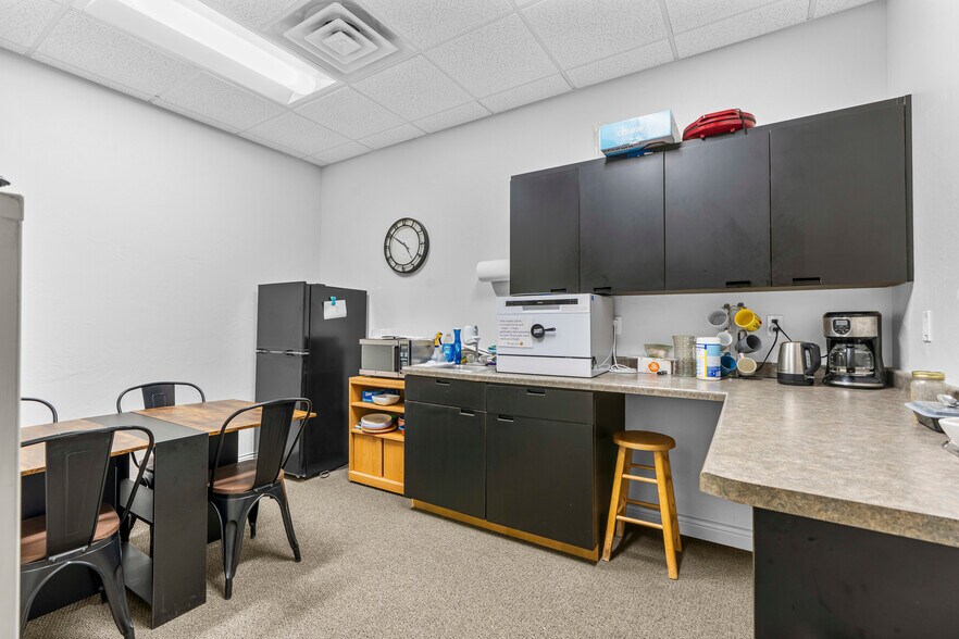 416 George St, De Pere, WI à vendre - Photo de l’immeuble – Image 3 sur 33