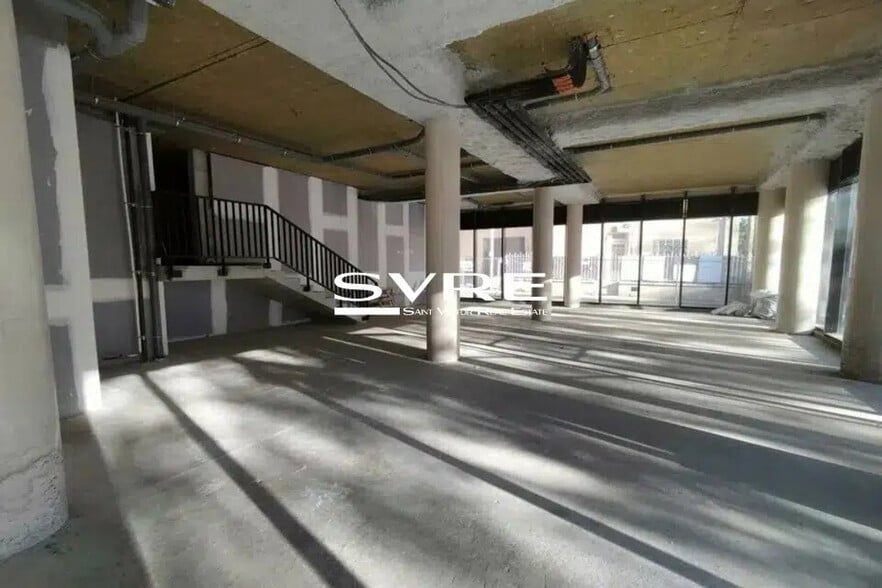 Local commercial dans Marseille à louer - Photo de l’immeuble – Image 3 sur 8