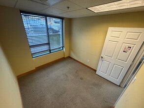 1224 Harris St, Bellingham, WA à louer Photo intérieure– Image 2 sur 7