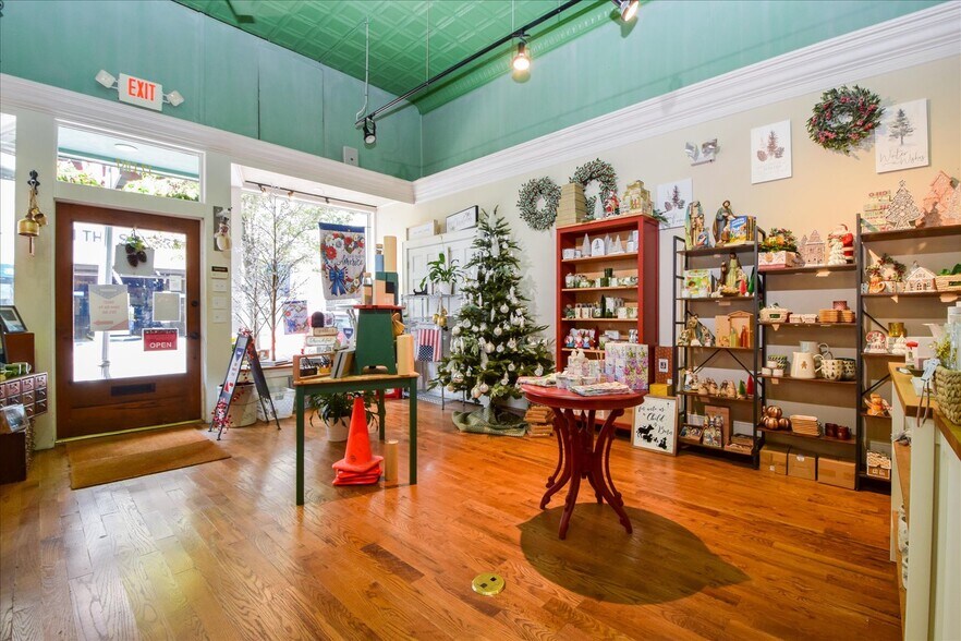 12 Campbell Ave SE, Roanoke, VA à louer - Photo intérieure – Image 3 sur 16