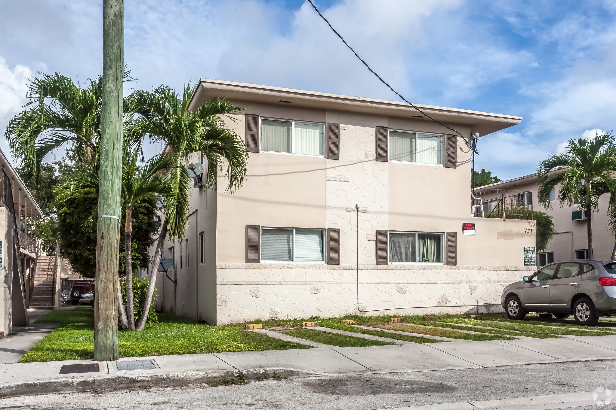 721 SW 5th St, Miami, FL à vendre Photo principale– Image 1 sur 3
