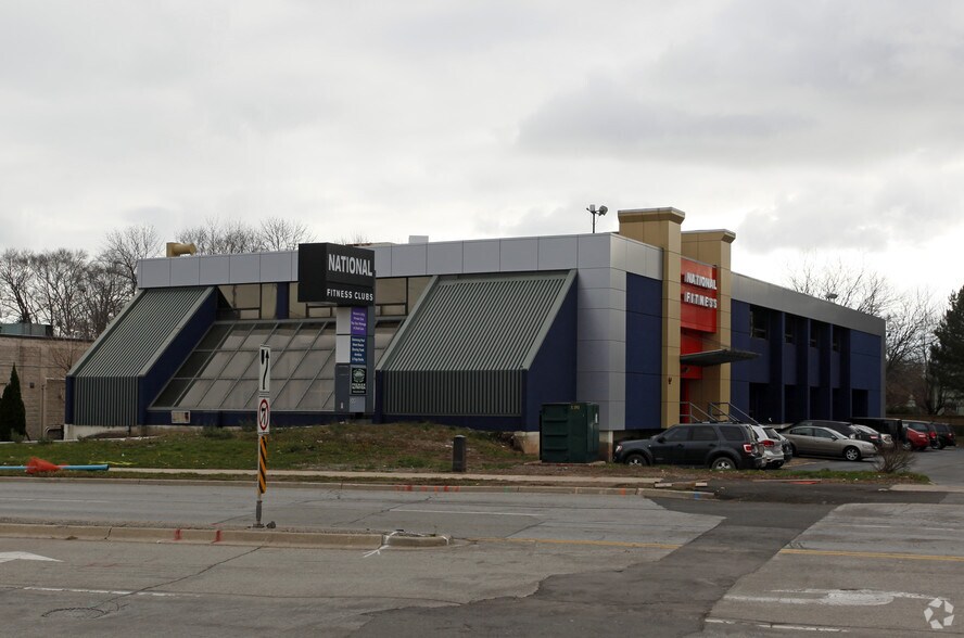 3430 Fairview St, Burlington, ON à louer - Photo principale – Image 1 sur 6