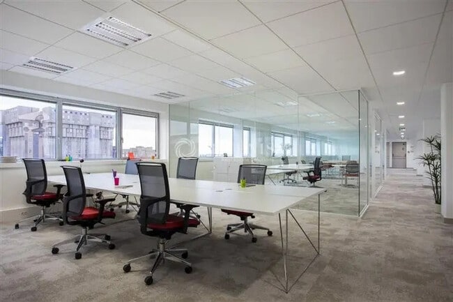 Plus de détails pour Bureau à louer