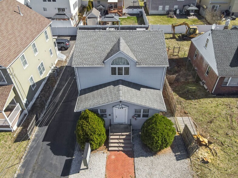 188 Newark Pompton Tpke, Little Falls, NJ à vendre - Photo de l’immeuble – Image 3 sur 25