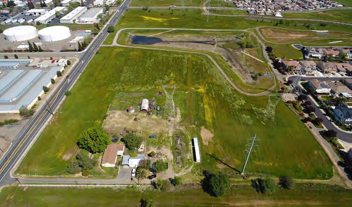 9846 Waterman Rd, Elk Grove, CA à vendre - Photo de l’immeuble – Image 2 sur 4