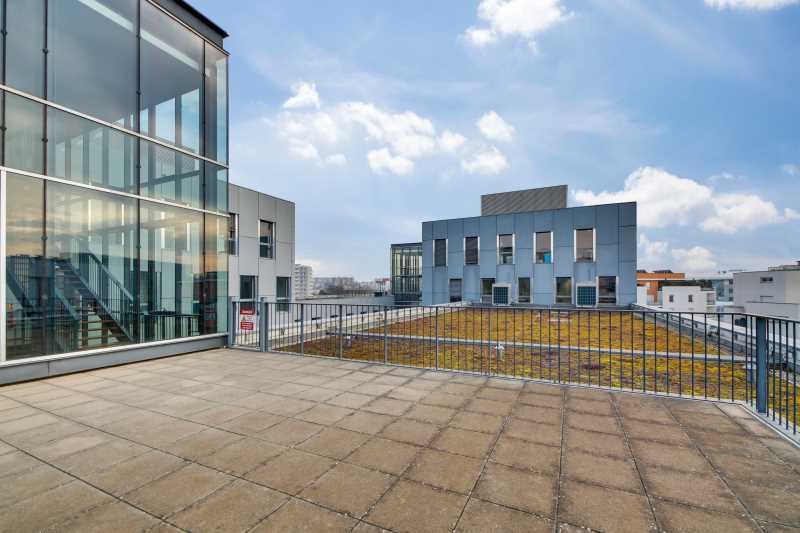 Bureau dans Lyon à louer - Photo de l’immeuble – Image 2 sur 9