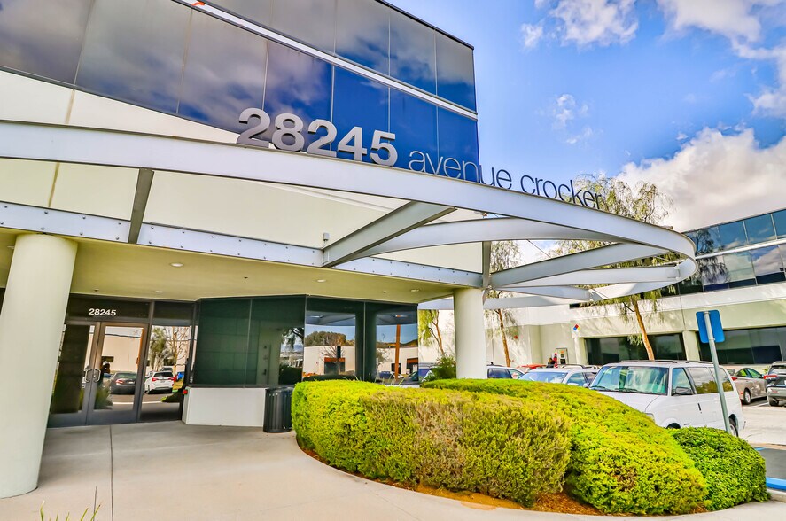 28245 Avenue Crocker, Valencia, CA à louer - Photo de l’immeuble – Image 2 sur 6