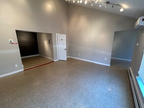 75 State Route 15, Lafayette, NJ à louer Photo intérieure– Image 1 sur 1